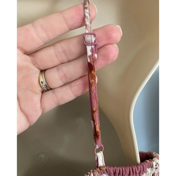 Xhileration Peekaboo-Leg Rose Floral Jumpsuit Smocked Corset Bodice Medium - Picture 12 of 15